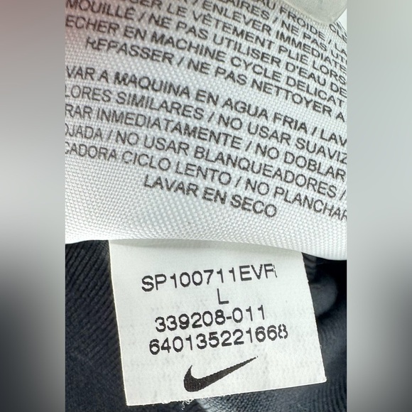 Nike Women's Dri-FIT Unlimited Zippered Cuff Versatile Pants - Picture 13 of 16